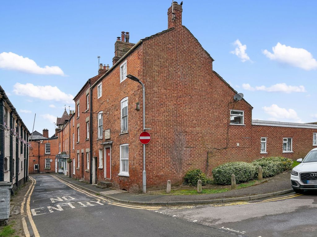 5 bed end terrace house for saleChurch Street, Ledbury, Herefordshire HR8