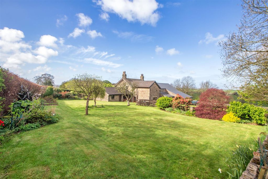 4 bed semi-detached house for saleEllel, Lancaster LA2