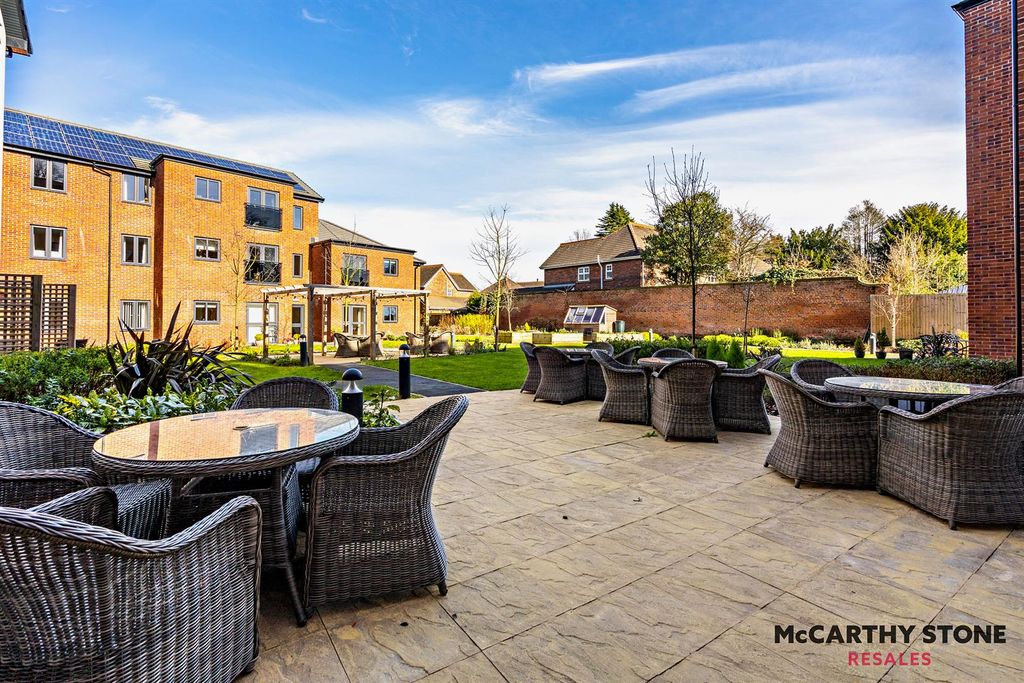 Additional image 18 of 2 bed flat for saleBurlington Gardens, Leyland PR25