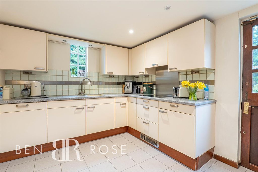 Additional image 11 of 4 bed detached house for saleThe Grange, D'urton Lane, Broughton, Preston PR3