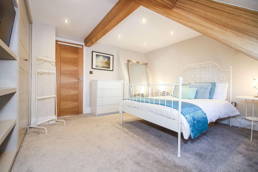 Additional image 15 of 4 bed terraced house for saleFront Street, Tynemouth NE30