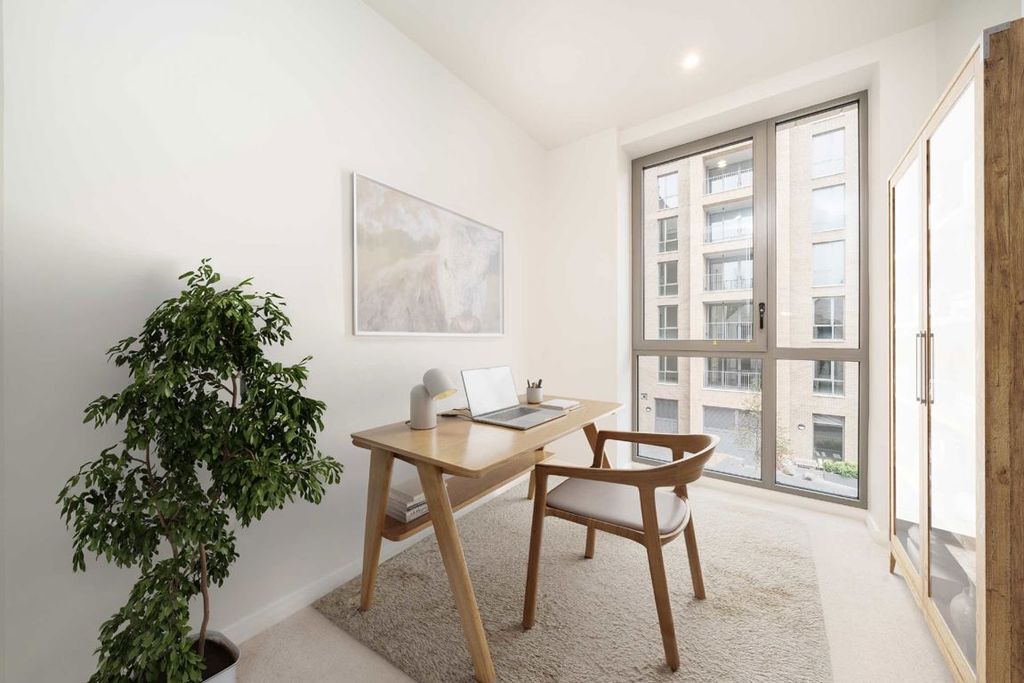 Additional image 5 of 3 bed flat for saleCoombe Road, New Malden KT3