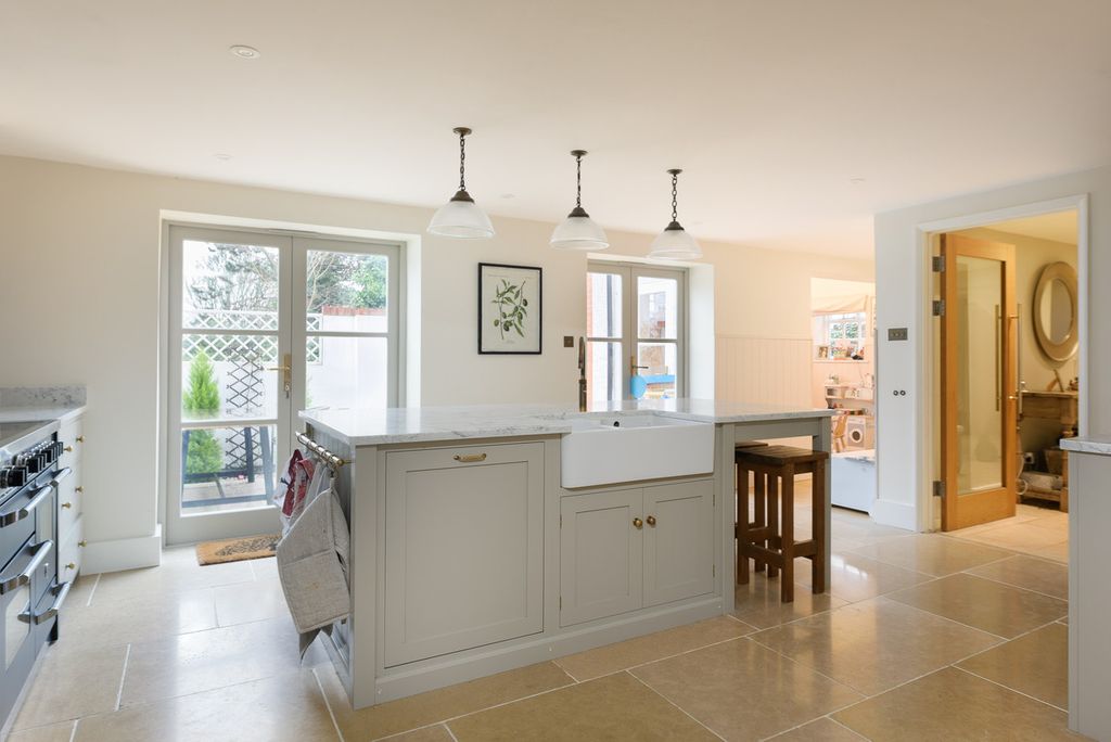 Additional image 6 of 5 bed detached house for saleHighfield Park, Marlow SL7