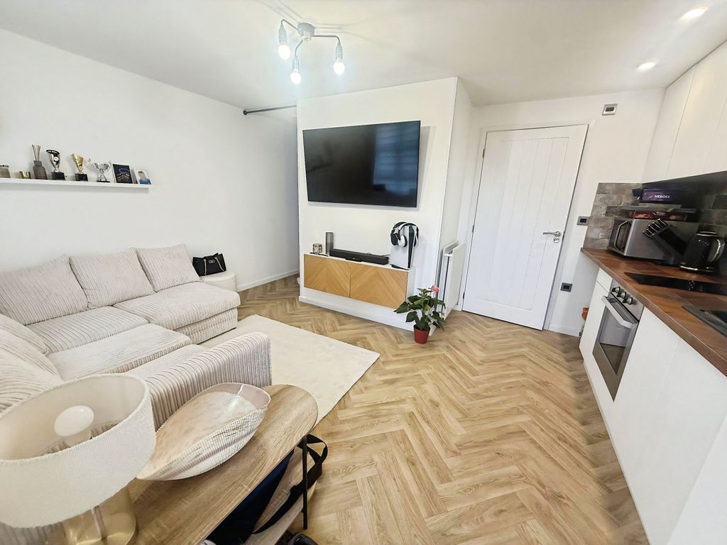 1 bed flat for salePigot Way, Lincoln LN2