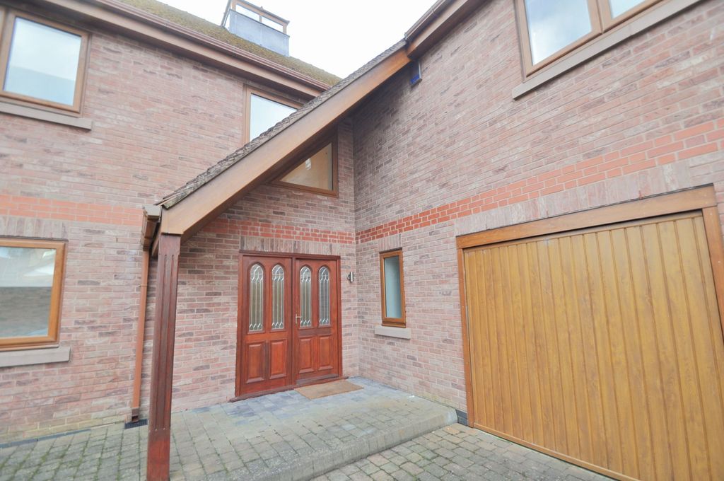 Additional image 5 of 7 bed detached house for saleUpton Road, Prenton CH43