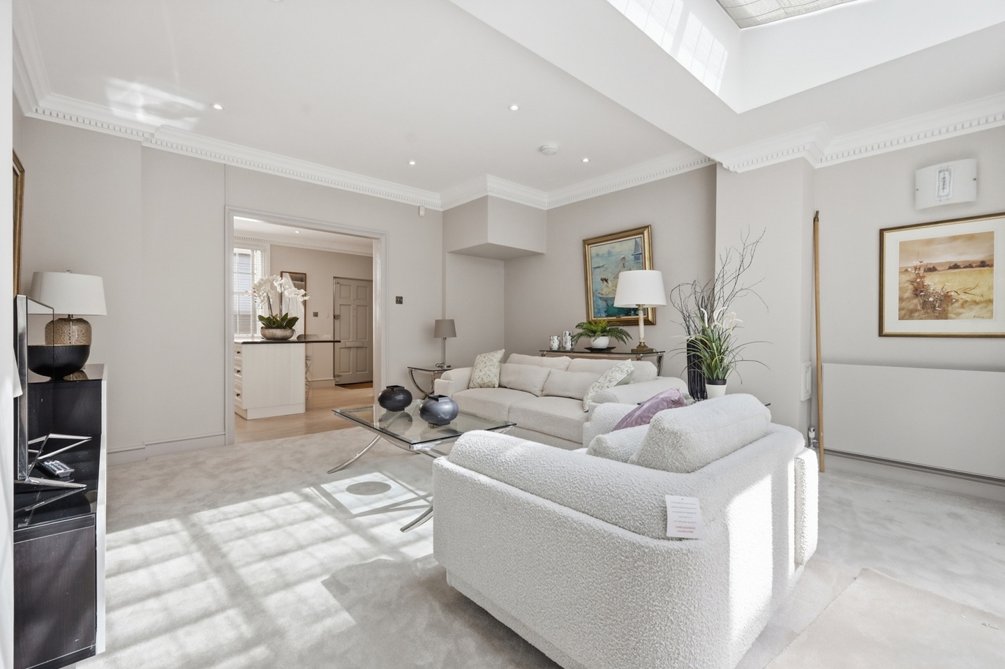 2 Bed Terraced House, Ann's Close, SW1X, N1 7GU photo 2