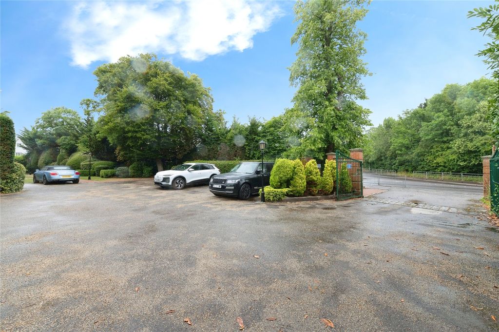 Additional image 34 of 2 bed terraced house for saleHigh Street, Ongar, Essex CM5
