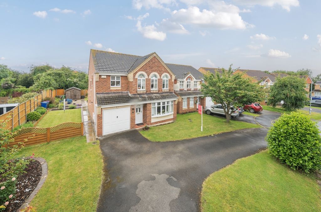 4 bed detached house for saleWarwick Close, Saxilby, Lincoln, Lincolnshire LN1