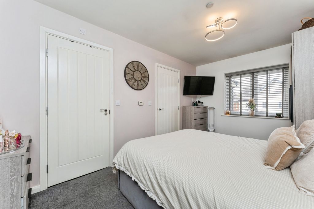 Additional image 15 of 3 bed detached house for saleLlys Carchar, Mold, Flintshire CH7