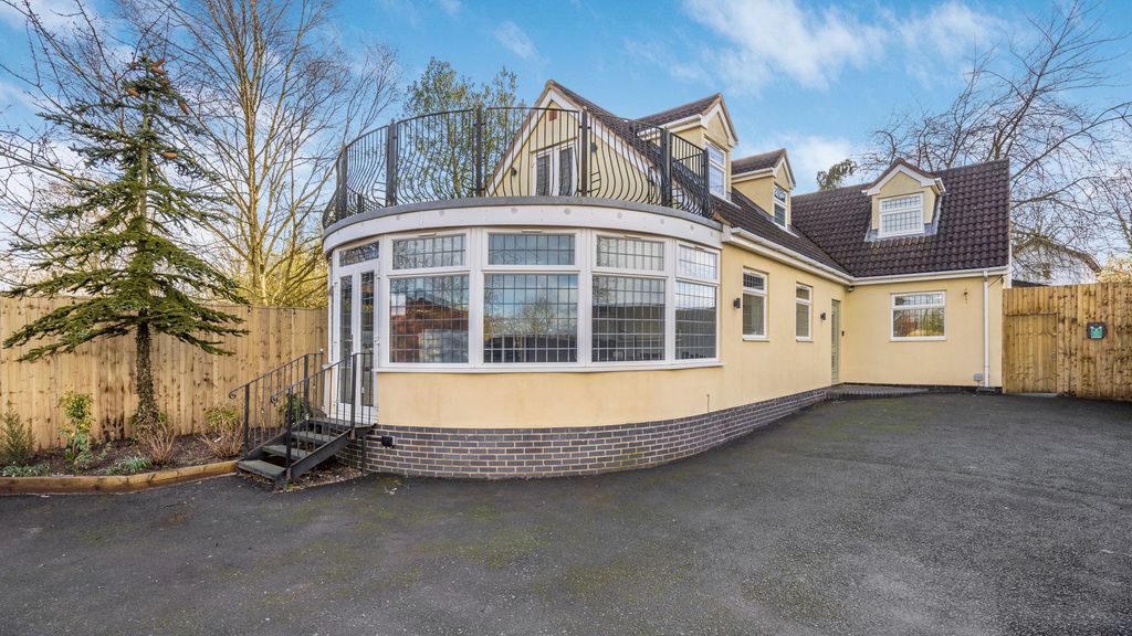 Additional image 30 of 5 bed detached house for saleLutterworth Road, Nuneaton CV11