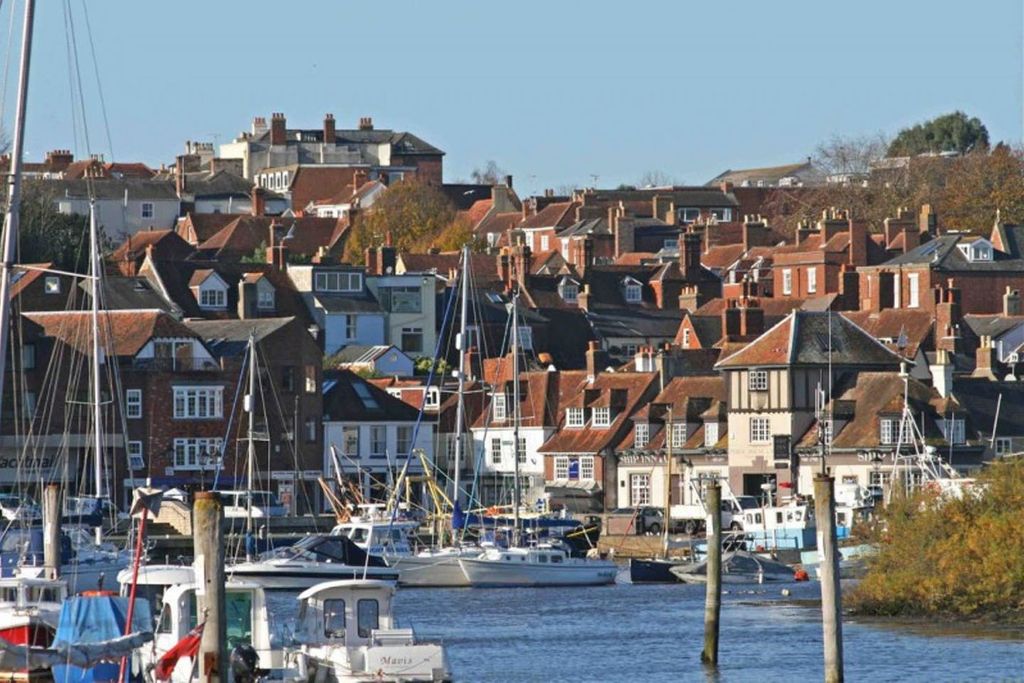 Additional image 11 of 2 bed flat for saleBelmore Lane, Lymington SO41