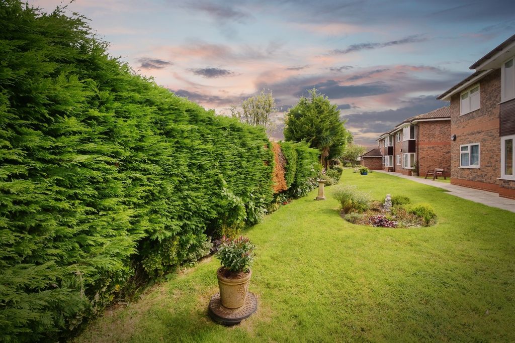 Additional image 11 of 2 bed flat for saleSt Marys Mews, York YO32