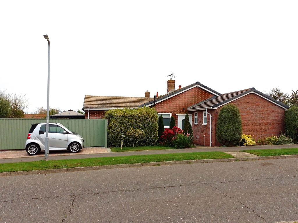 3 bed detached bungalow for saleCastle View Gardens, Westham BN24