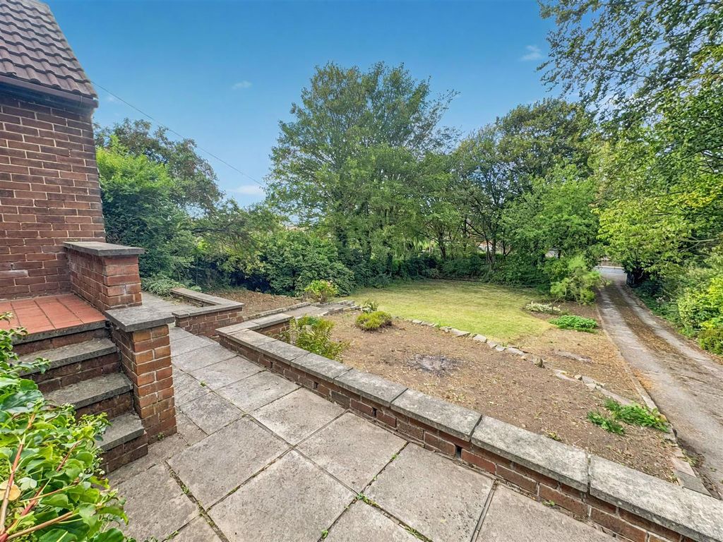 Additional image 23 of 3 bed detached bungalow for saleKnottingley Road, Pontefract WF8