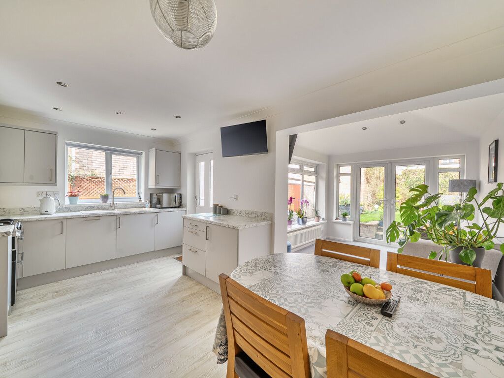 Additional image 2 of 3 bed detached house for saleCavewell Gardens, Ossett, West Yorkshire WF5