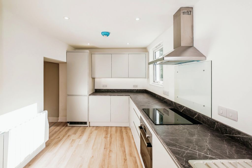 Additional image 5 of 1 bed flat for saleLondon Road, Watersfield, Pulborough, West Sussex RH20