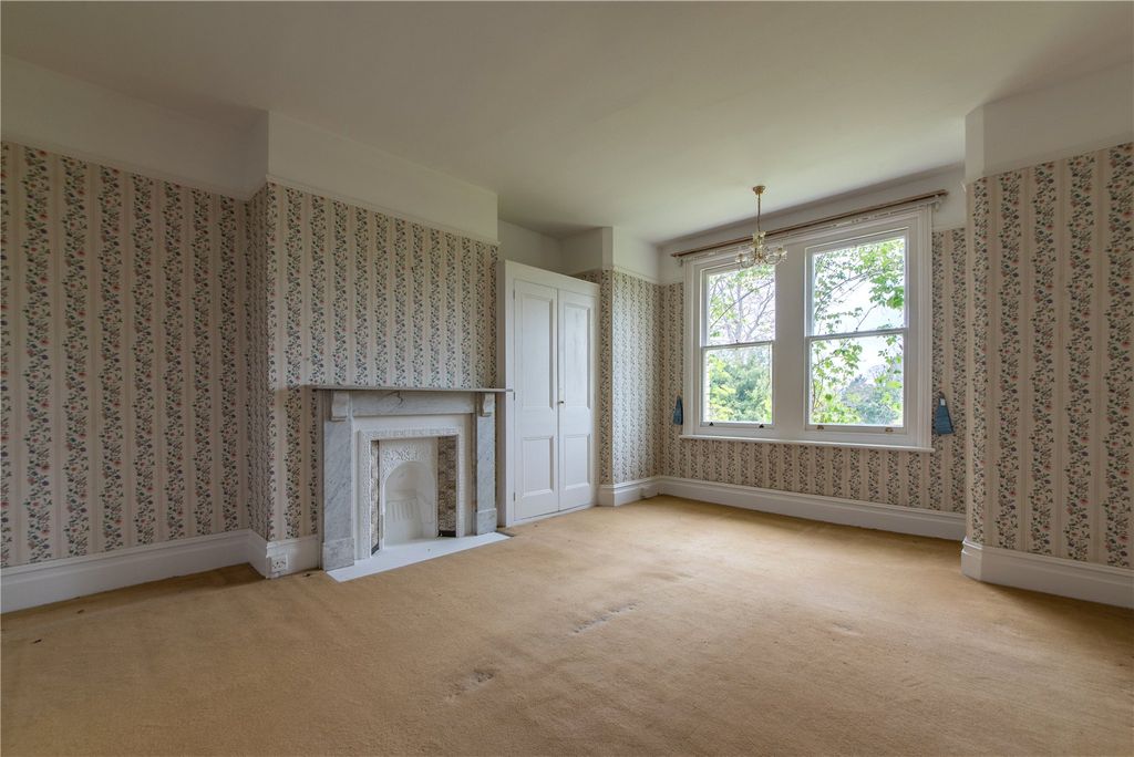 Additional image 3 of 5 bed detached house for saleCroft Lane, Newbury, Berkshire RG14