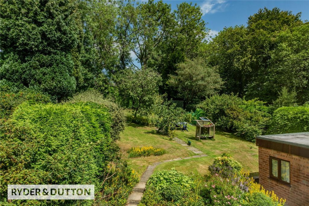 5 bed detached house for saleThorncliffe Park, Royton, Oldham, Greater Manchester OL2