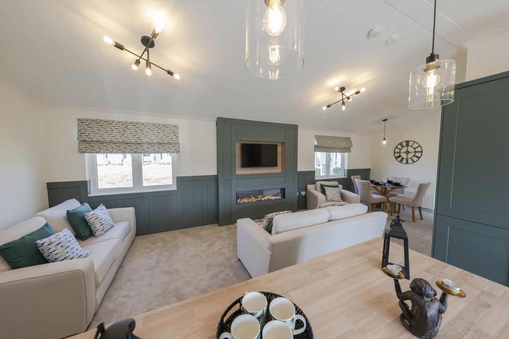 Additional image 5 of 2 bed mobile/park home for sale41 The Grange Moorbarns Lane, Lutterworth LE17