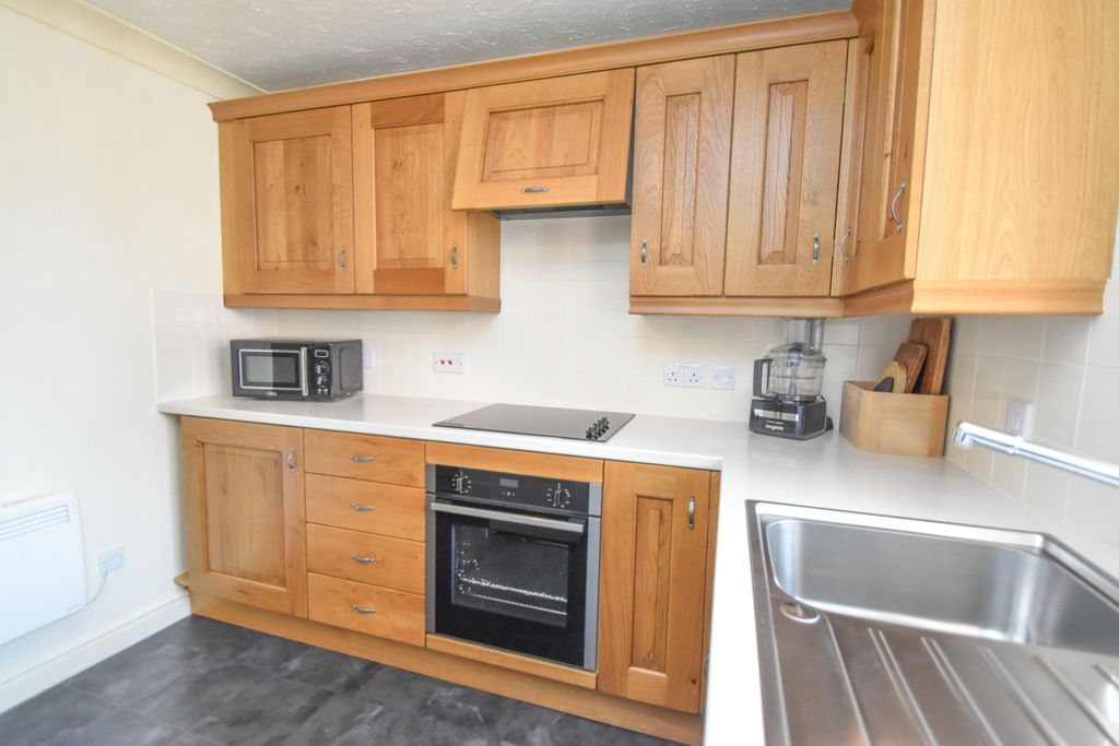 Additional image 6 of 2 bed flat for saleSutton Court, Skegness PE25