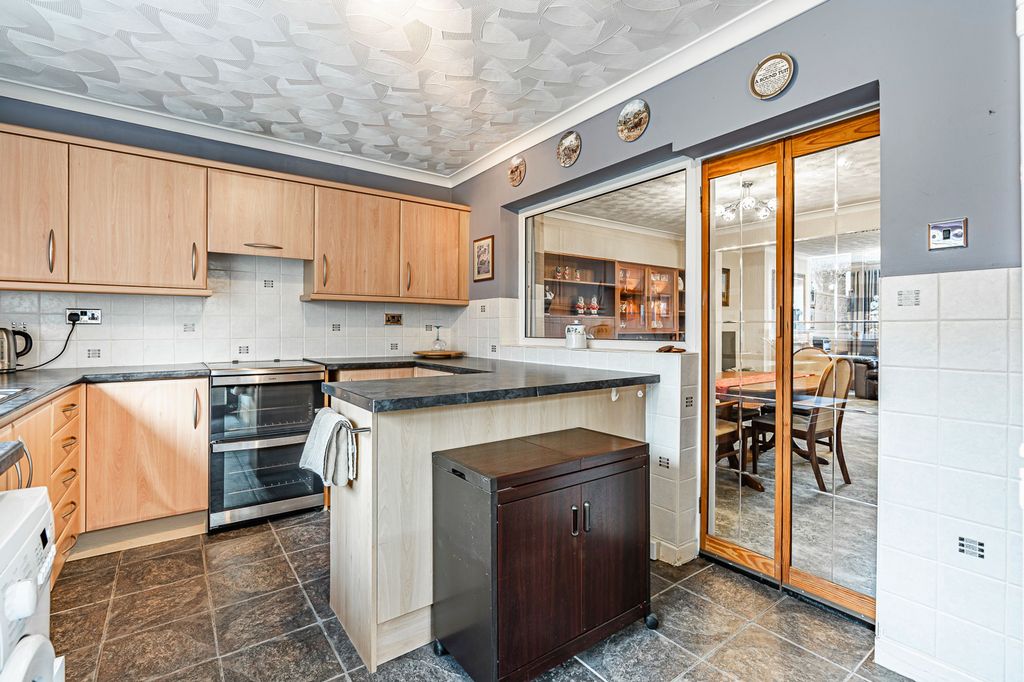 Additional image 19 of 4 bed semi-detached house for saleWhiterock Drive, Pontypridd CF37