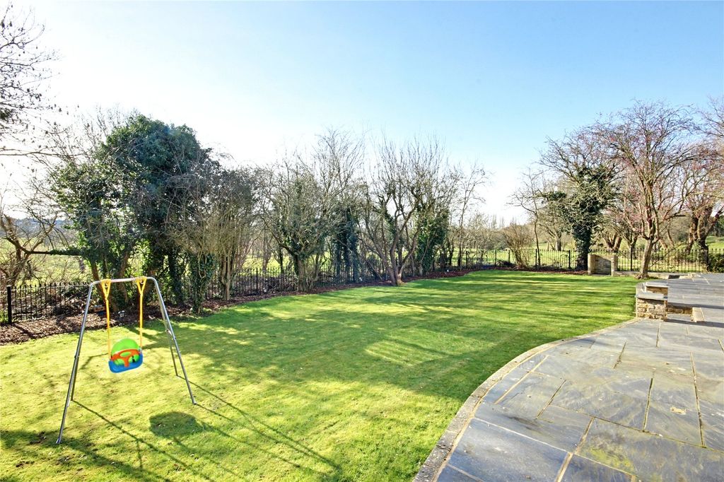 Additional image 25 of 5 bed detached house for saleThe Avenue, Potters Bar, Hertfordshire EN6