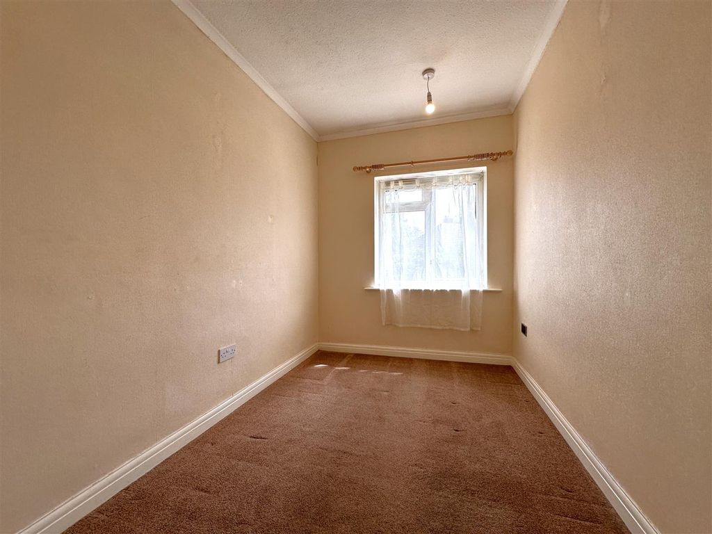 Additional image 15 of 3 bed semi-detached house for saleCranmer Road, Newark NG24