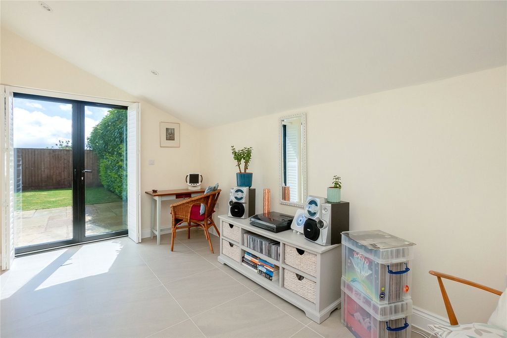 Additional image 6 of 2 bed country house for saleEvenlode Road, Moreton-In-Marsh, Gloucestershire GL56
