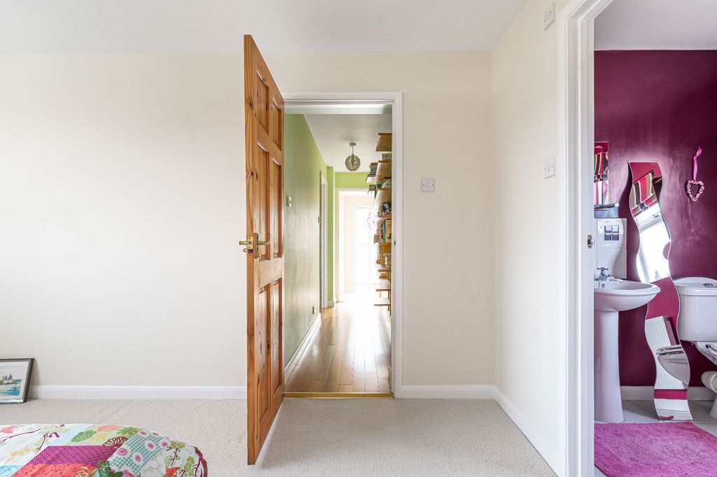 Additional image 11 of 4 bed detached house for saleHambidge Lane, Lechlade, Gloucestershire GL7