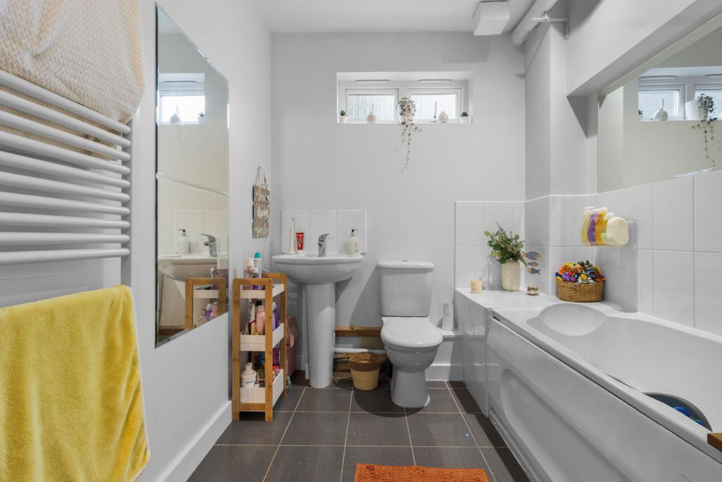 Additional image 14 of 3 bed flat for saleMariners Wharf, Fort Road, Newhaven BN9