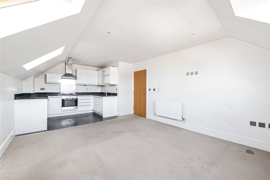 Additional image 3 of 2 bed flat for saleBarnhouse Close, Pulborough, West Sussex RH20