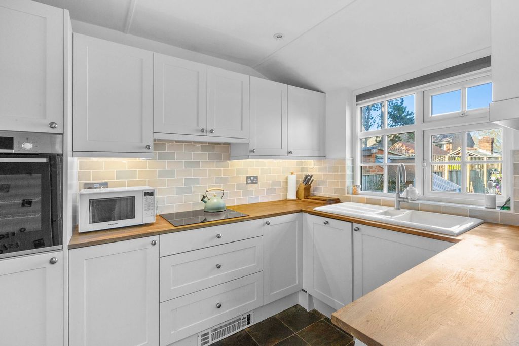 Additional image 5 of 2 bed terraced house for saleQueens Road, Princes Risborough HP27