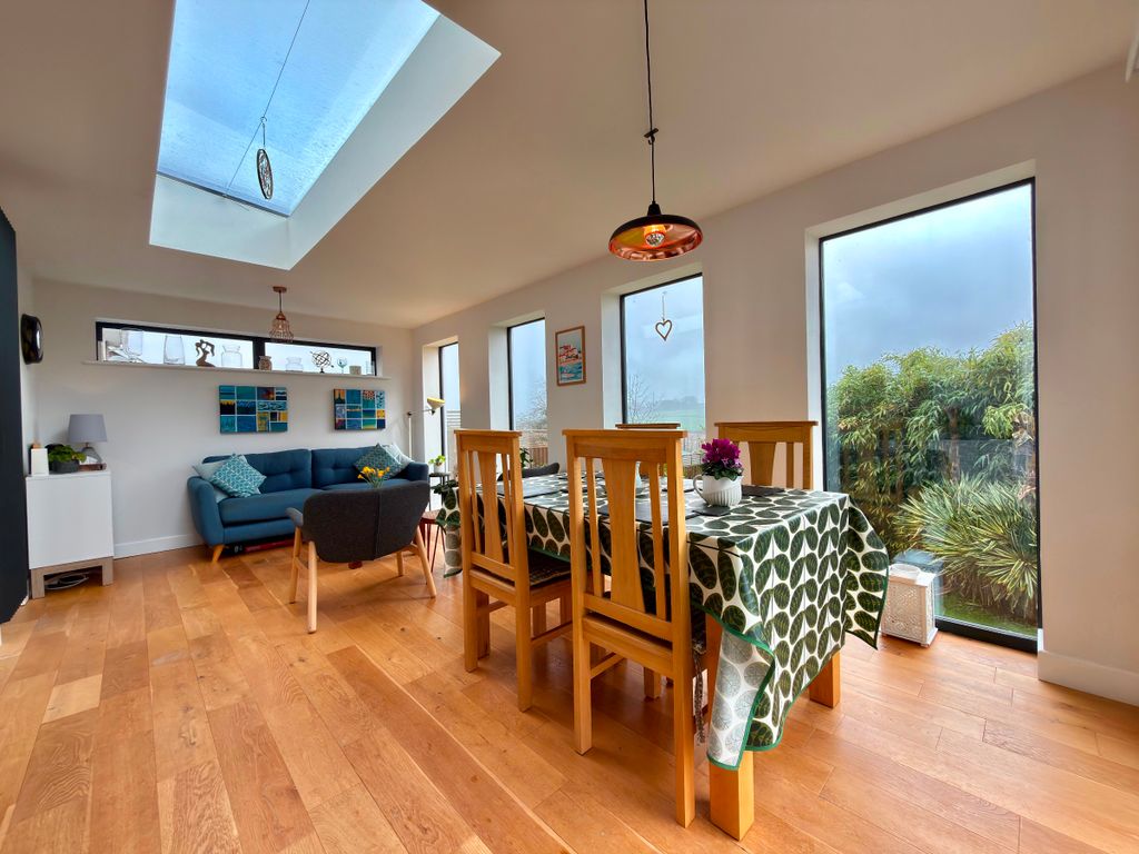 4 bed detached house for saleThe Crescent, Mitcheldean GL17 photo 5