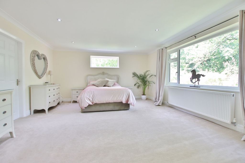 Additional image 14 of 4 bed detached bungalow for saleNoctorum Lane, Prenton CH43
