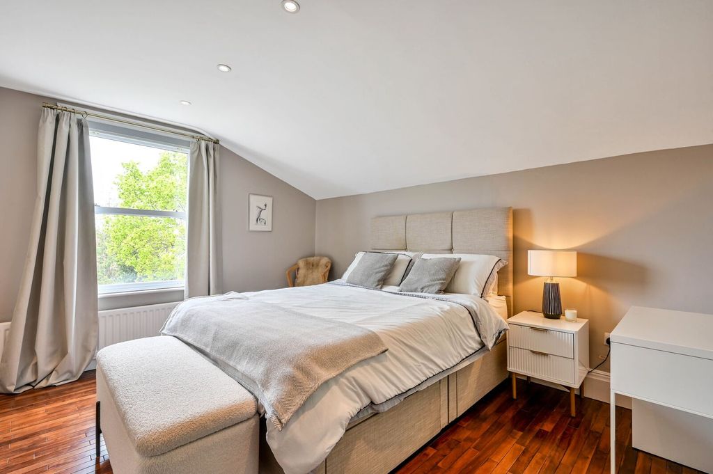 Additional image 12 of 5 bed semi-detached house for saleChestnut Grove, New Malden KT3