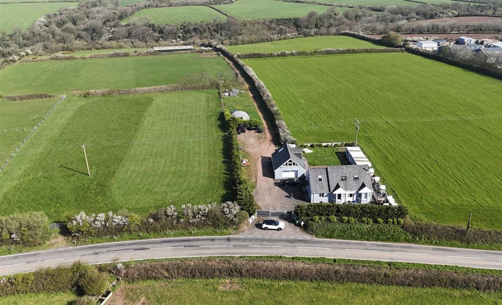 4 bed detached bungalow for saleWaterston Road, Milford Haven SA73