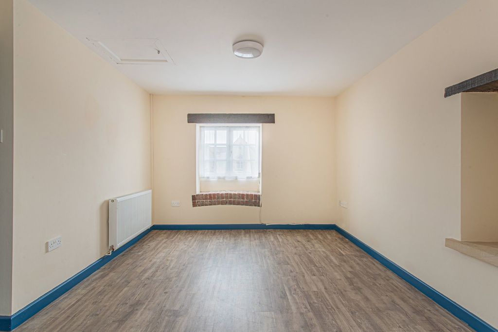 Additional image 4 of 2 bed flat for saleLondon Road, Tetbury GL8