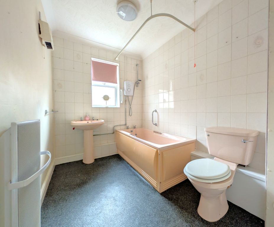 Additional image 6 of 2 bed flat for saleSutton Court, Skegness PE25