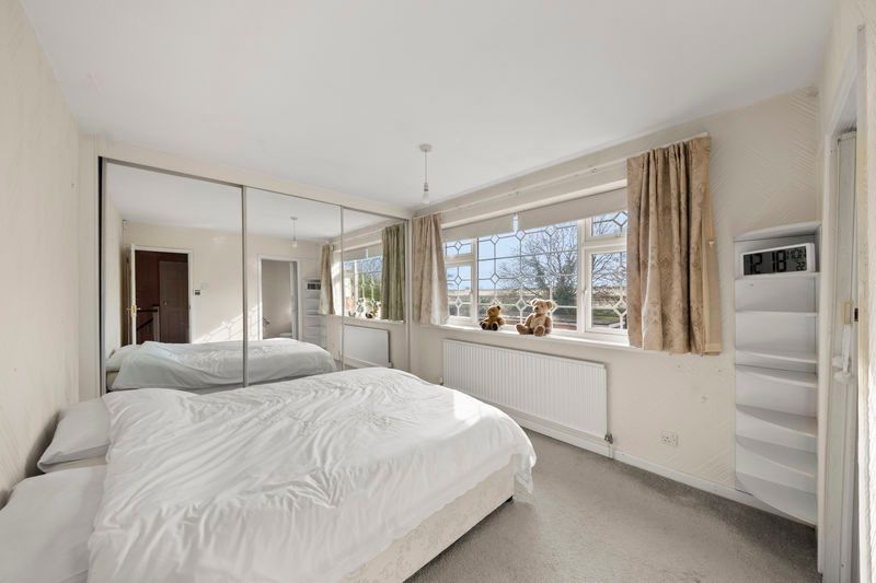 Additional image 9 of 5 bed detached house for saleDoncaster Drive, Northolt UB5