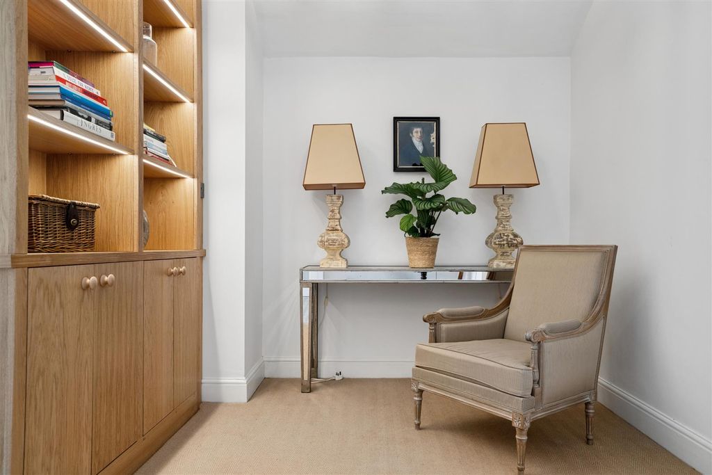 Additional image 6 of 2 bed flat for saleGayhurst, Newport Pagnell MK16