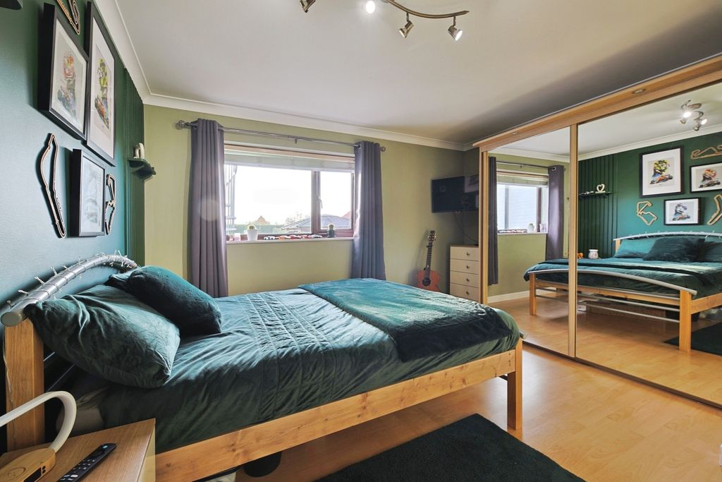 Additional image 14 of 5 bed detached house for saleReading Room Yard, North Ferriby HU14