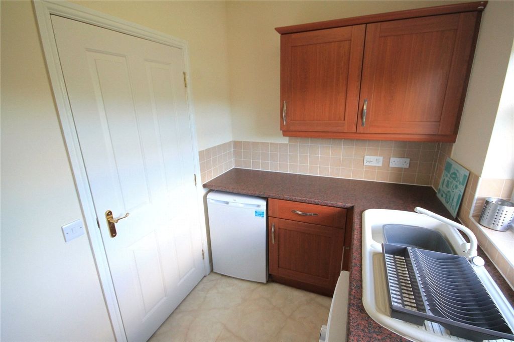 Additional image 5 of 2 bed flat for saleTyldesley Way, Nantwich, Cheshire CW5