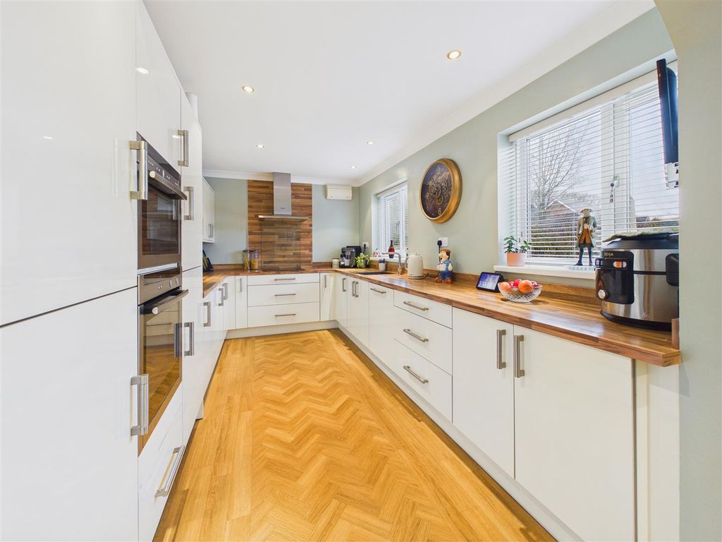 Additional image 5 of 5 bed detached house for saleThe Ridings, North Ferriby HU14