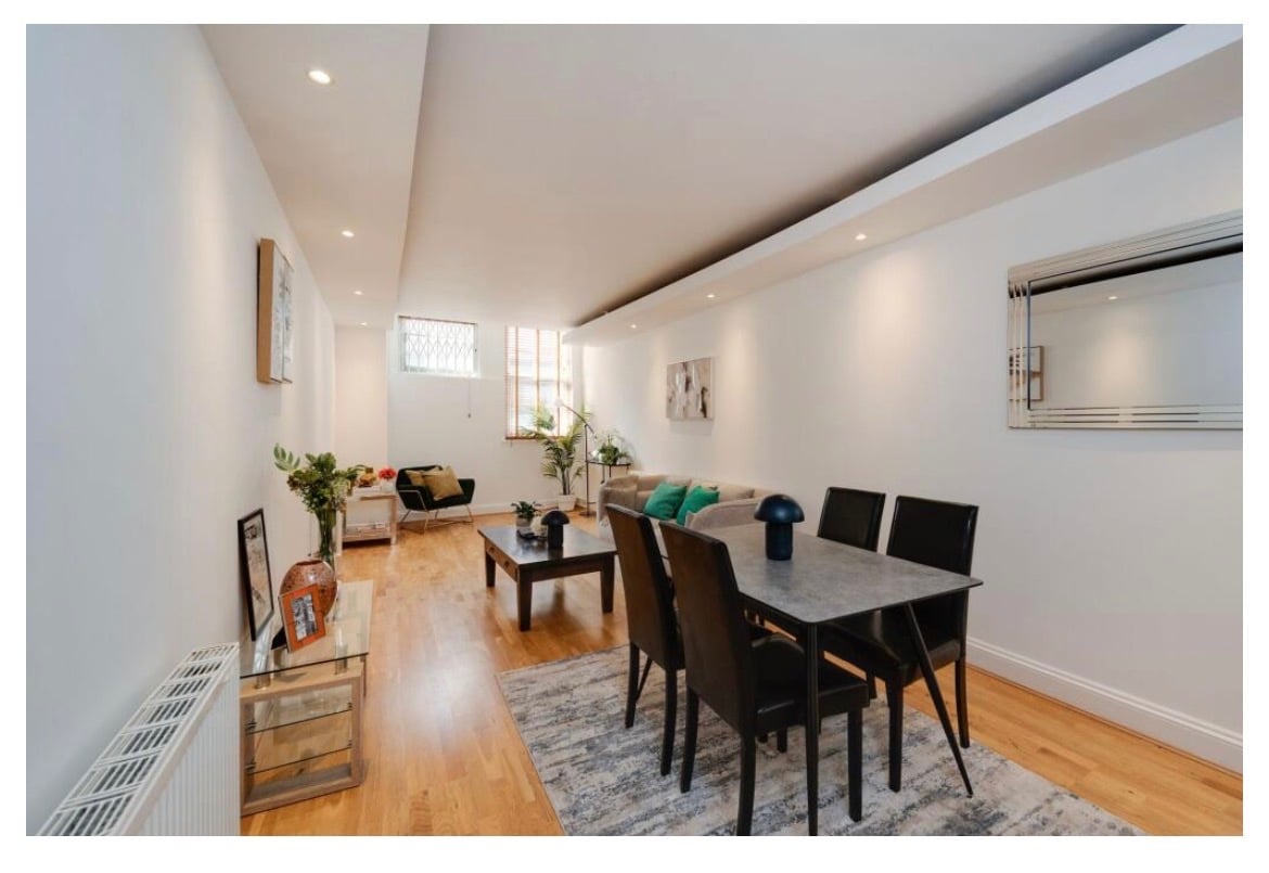 1 Bed Flat, Weymouth Mews, W1G, N1 7GU