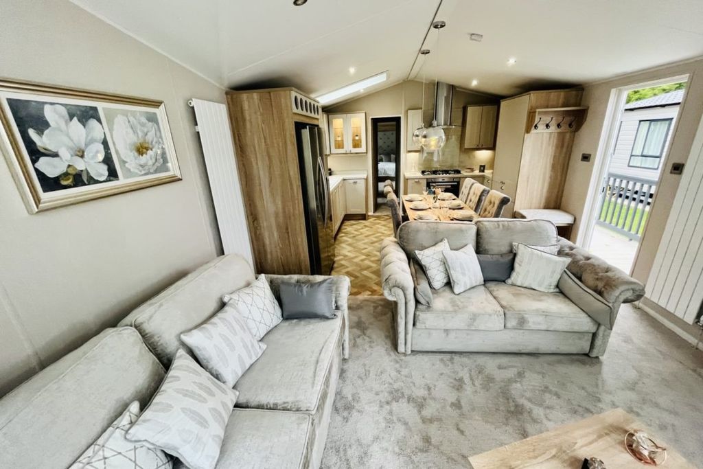 2 bed lodge for saleWillerby Vogue Classique, Yorkshire Dales Caravan Park, Leyburn, North Yorkshire DL8 photo 2