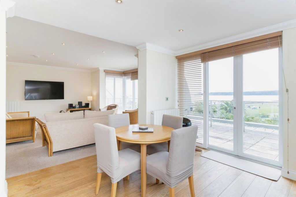 Additional image 5 of 2 bed flat for saleAlta Vista Road, Paignton TQ4