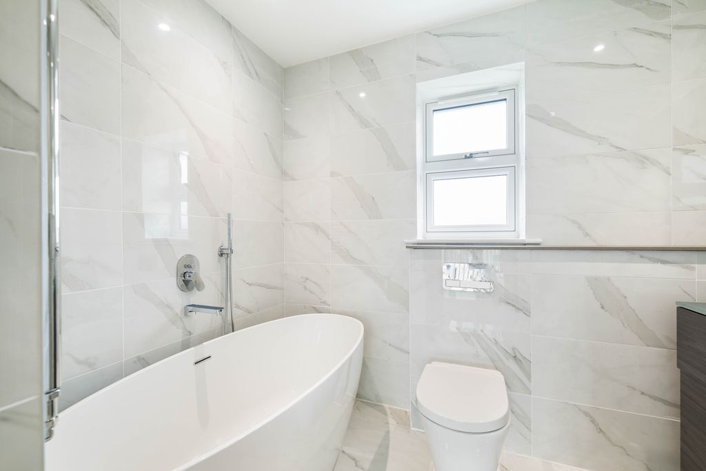 Additional image 26 of 4 bed detached house for saleWillingham Road, Market Rasen LN8