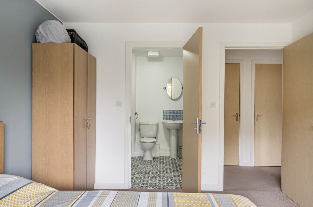 Additional image 8 of 2 bed flat for saleSpiro Close, Pulborough RH20