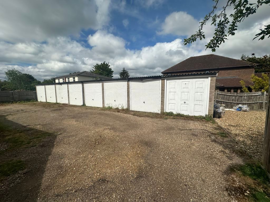 Additional image 8 of 2 bed maisonette for saleDugdale Hill Lane, Potters Bar EN6