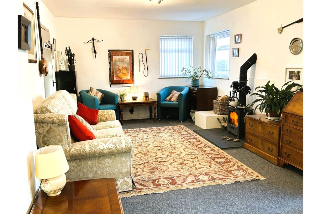 Additional image 2 of 3 bed detached bungalow for saleOakfield, Llangollen LL20